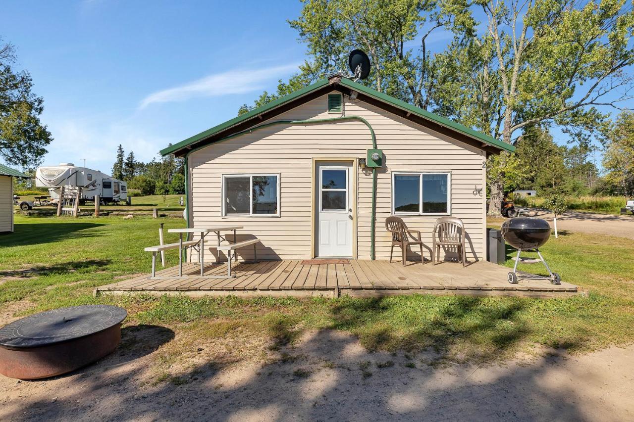 Blue Moon Resort & Motel Hill City Exterior foto